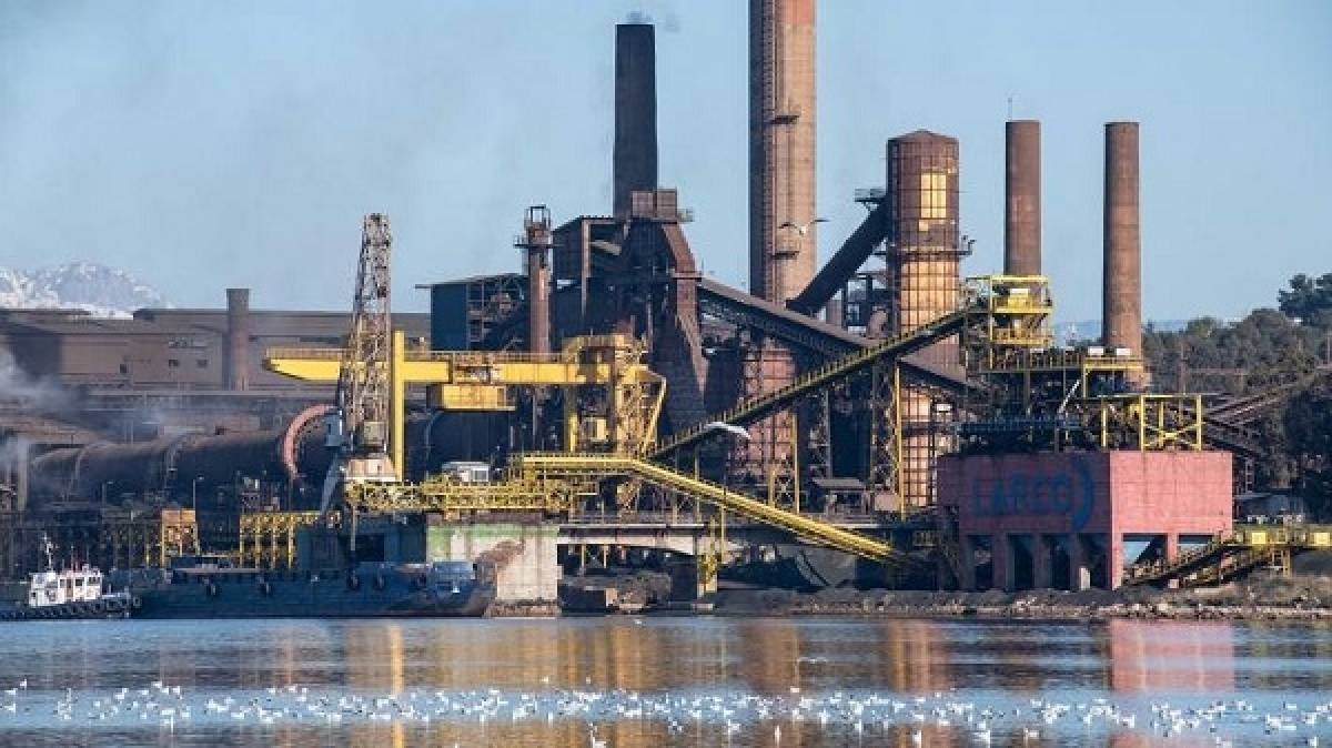 Σημαντικές ρυθμίσεις για τη ΛΑΡΚΟ στο τελευταίο νομοσχέδιο του ΥΠΟΙΚ