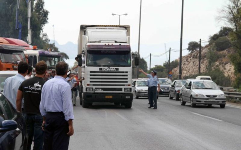 Πού απαγορεύεται από αύριο η κυκλοφορία φορτηγών