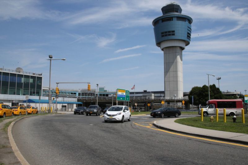 Λήξη συναγερμού στο αεροδρόμιο La Guardia-Ξεκίνησαν οι πτήσεις