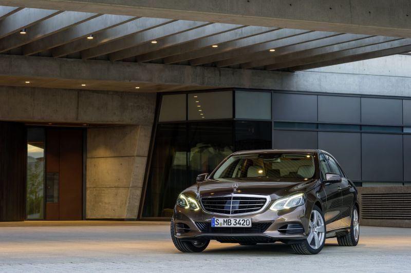 E 300 BlueTEC HYBRID: Και οικολογική και οικονομική!