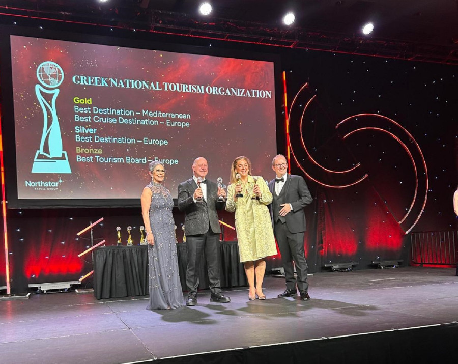 Travvy Awards 2025: Κορυφαίες διακρίσεις για Ελλάδα και ΕΟΤ στα «Όσκαρ» του αμερικανικού τουρισμού