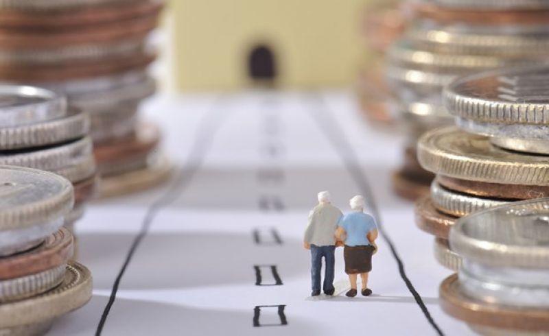 Bloomberg: Στην Ελλάδα οι υψηλότερες δαπάνες για συντάξεις στην ευρωζώνη