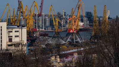 Υψηλά τα ασφάλιστρα των πλοίων που μεταφέρουν σιτηρά από Ουκρανία