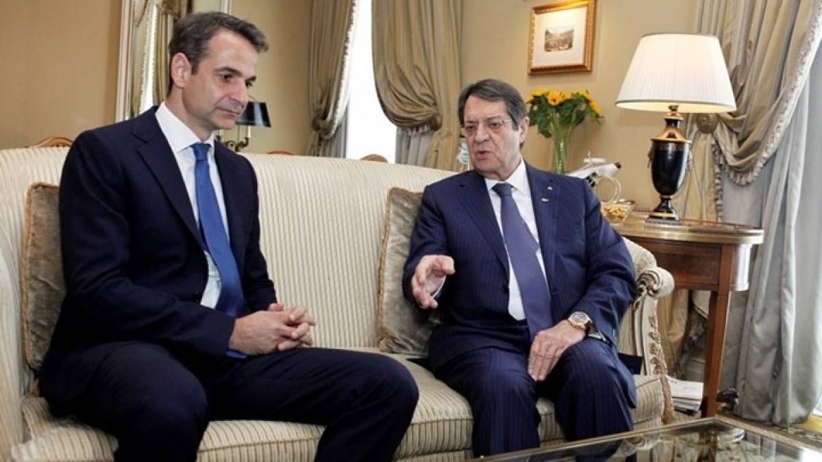 Τηλεφωνική επικοινωνία Μητσοτάκη - Αναστασιάδη για Κυπριακό