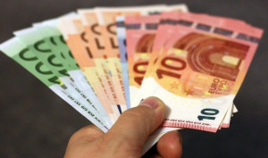 Διήμερο πληρωμών από e-EΦΚΑ και ΔΥΠΑ: Ποια επιδόματα καταβάλλονται