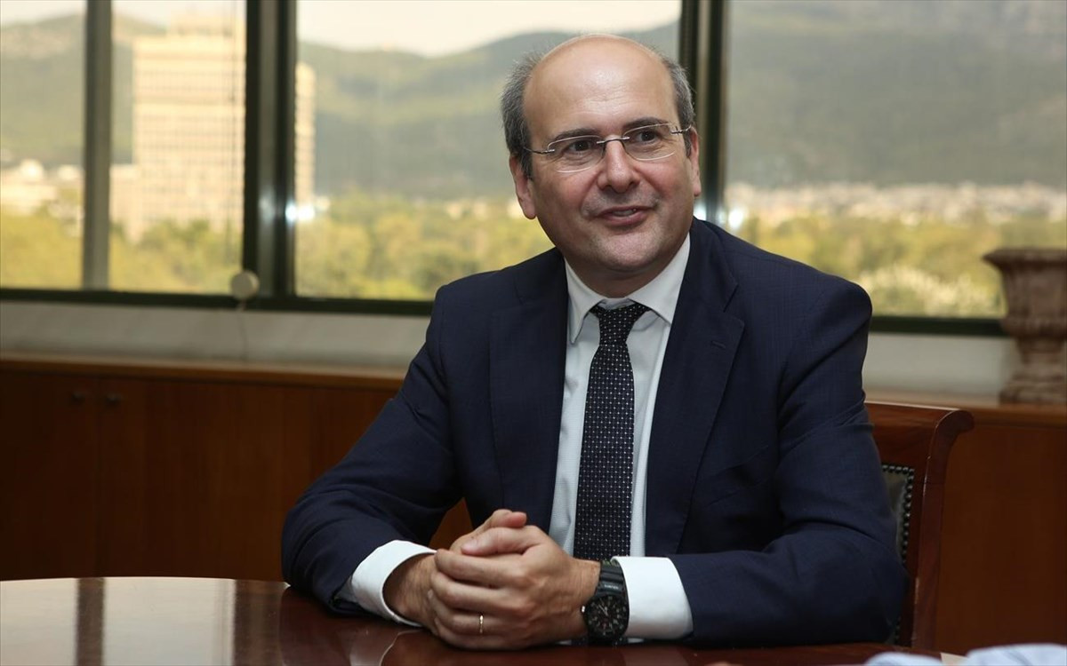 Χατζηδάκης: 87% των συνταξιούχων θα δει αύξηση-Κάποιοι διπλή και τριπλή-Παραδείγματα