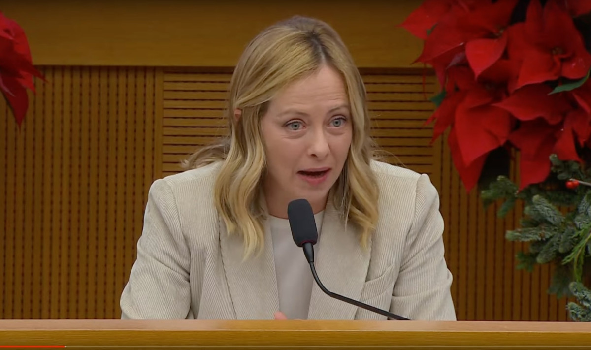Μελόνι: Καλύτερο από το προηγούμενο το νέο Σύμφωνο Μετανάστευσης