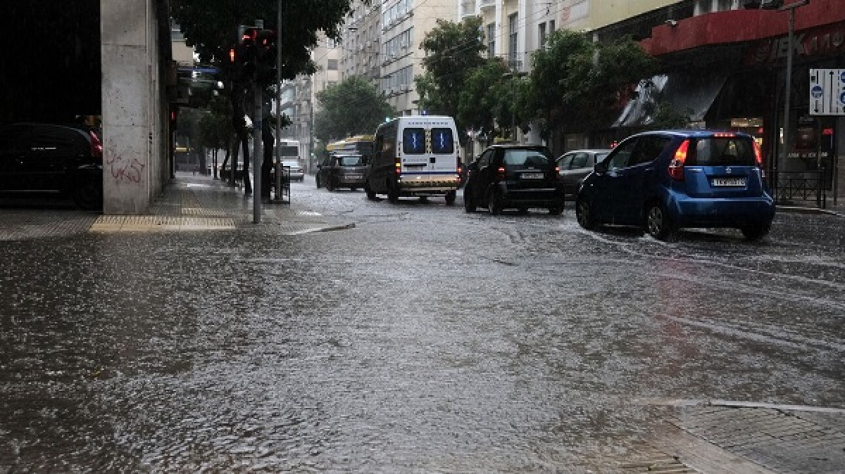 Κακοκαιρίας συνέχεια με ισχυρές καταιγίδες- Ποιες περιοχές πλήττονται