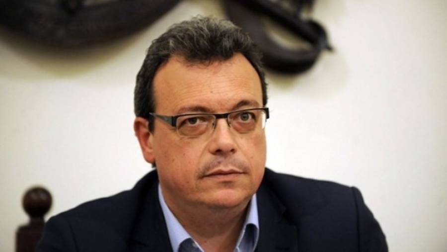 Φάμελλος: Ο Χατζηδάκης φροντίζει τα γαλάζια golden boys στη ΔΕΗ