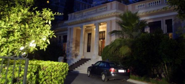 Μαξίμου: Τι προβλέπει η συμφωνία και το email Χαρδούβελη