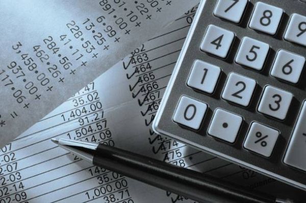 Μείωση του ΦΠΑ (στο 13%), στην εστίαση και οι 14 αλλαγές στη φορολογία