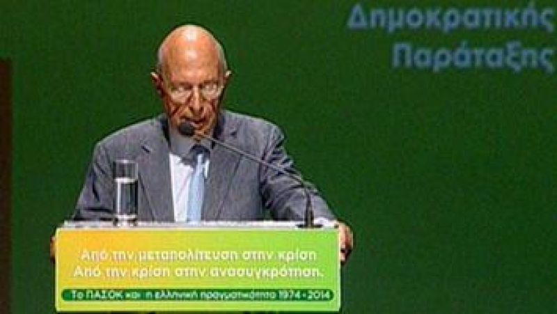 Σημίτης: "Ο ελληνικός λαός πλήρωσε τις φαντασιώσεις μας"