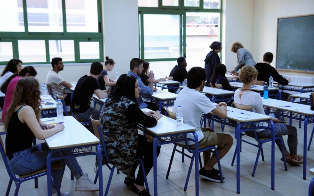 Με Ιστορία-Φυσική-Ανάπτυξη Εφαρμογών συνεχίζονται οι πανελλαδικές εξετάσεις των ΓΕΛ
