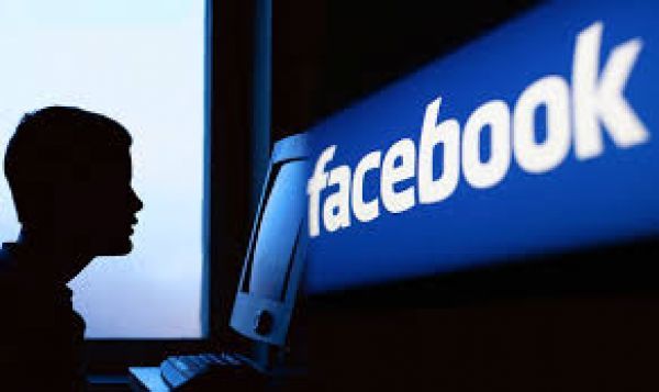 ΕΛ.ΑΣ: Κανονικά και... με το νόμο θα χρησιμοποιεί τα &quot;ψεύτικα&quot; προφίλ στο Facebook