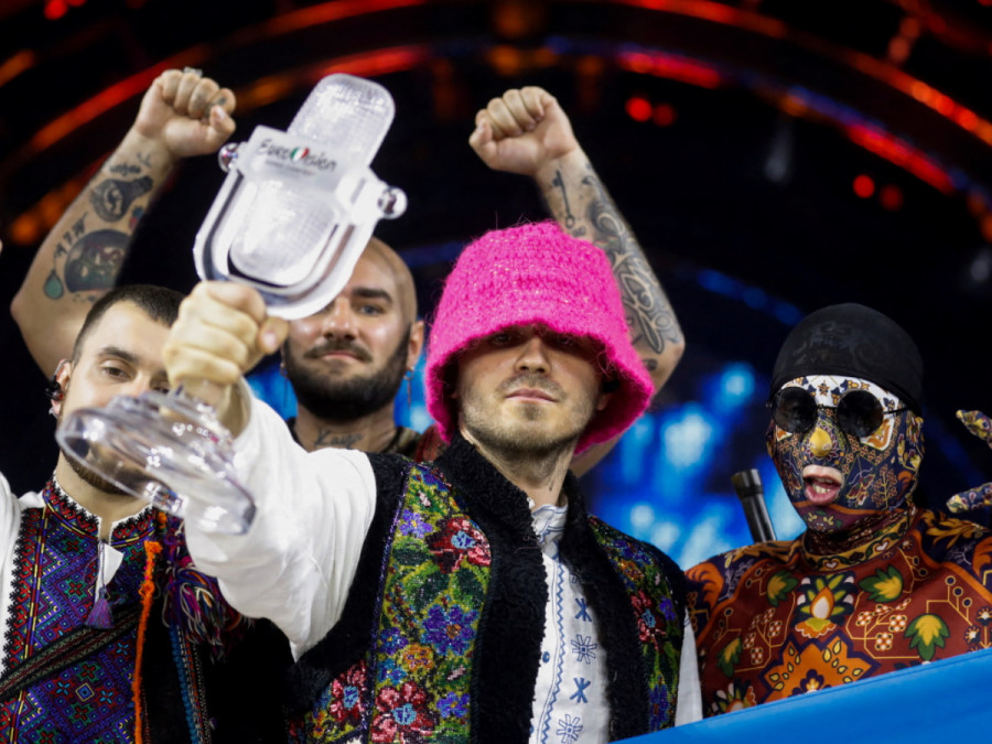 Eurovision: Πούλησαν το βραβείο για να στείλουν drones στην Ουκρανία