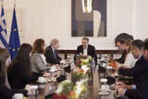 Μητσοτάκης προς Χαν: Να έχει... περιθώρια το νέο δημοσιονομικό πλαίσιο
