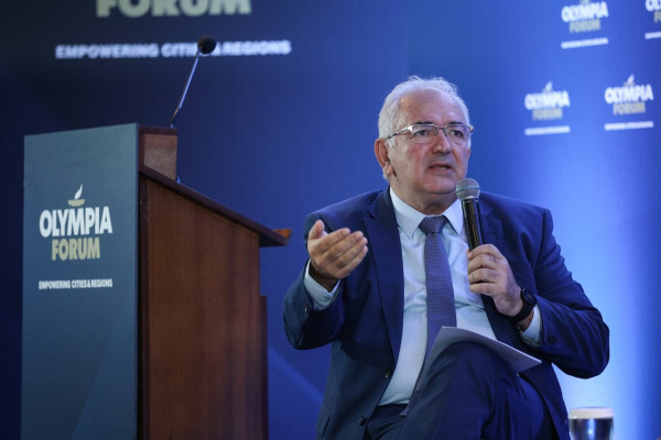 Χιωνίδης: Δήμοι-Περιφέρειες να ξεπεράσουν τις δυσκολίες στην απορρόφηση κονδυλίων