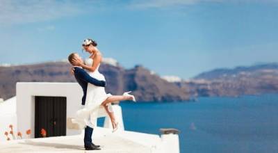 Ελλάδα:Ιδανικός προορισμός για διακοπές και γαμήλιο τουρισμό σε Φινλανδία-Σουηδία