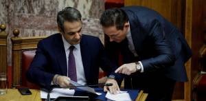 «Ψήνεται» ο (μίνι) ανασχηματισμός από τον Μητσοτάκη