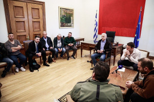 Κασσελάκης: Με υπογραφή ΝΔ η κατάρρευση της ΛΑΡΚΟ