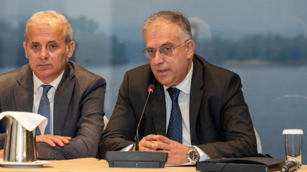 Θεοδωρικάκος: Είμαστε δίπλα στους αστυνομικούς με πράξεις- Τους το οφείλουμε