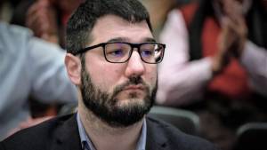 Ηλιόπουλος:H κυβέρνηση αδυνατεί να σχεδιάσει για πάνω από μία εβδομάδα