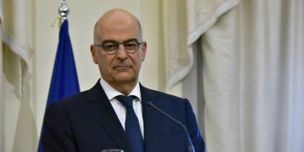 Σε Αίγυπτο και Κύπρο τη Δευτέρα ο Δένδιας