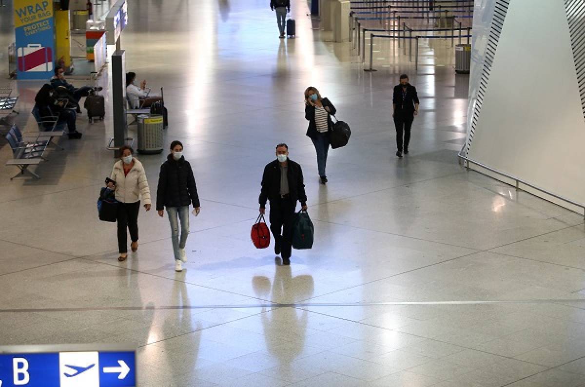 Υποχρεωτικό rapid test για όλους τους αφιχθέντες από Βρετανία-ΗΑΕ
