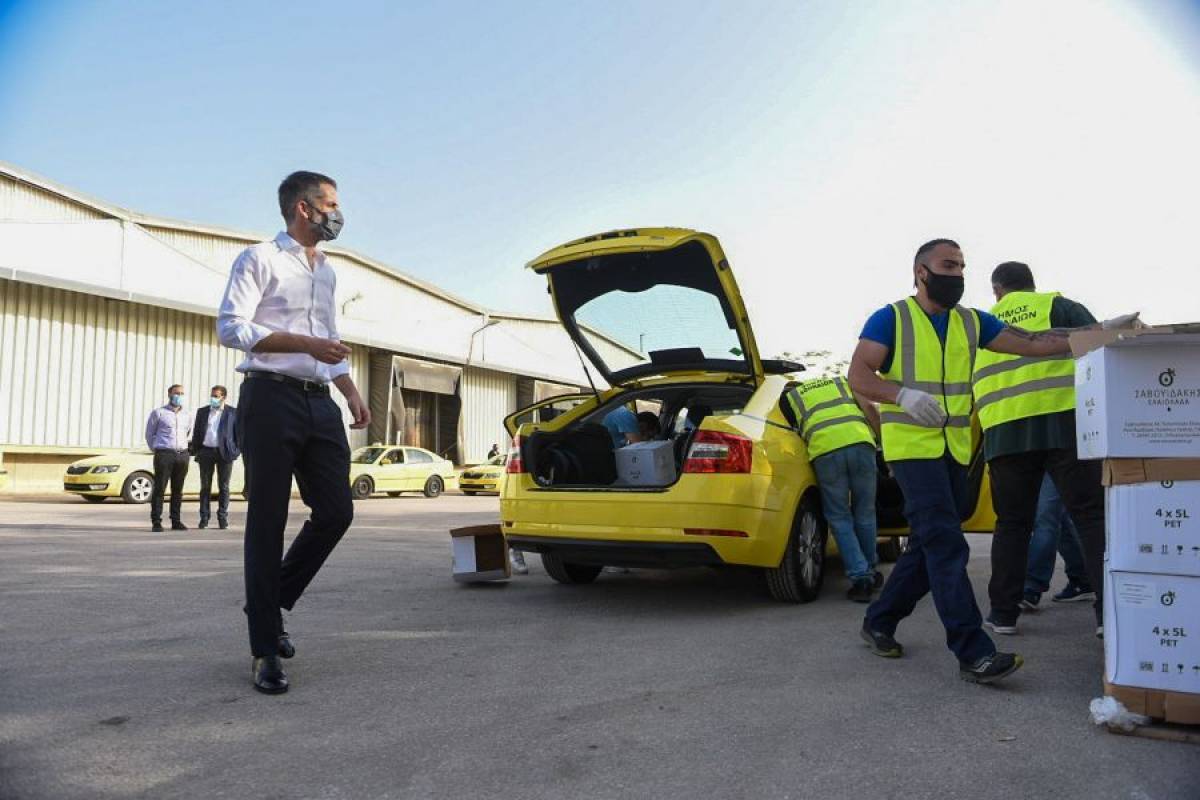 Δήμος Αθηναίων: Προσφέρει 23.600 πασχαλινά γεύματα σε ευάλωτους πολίτες