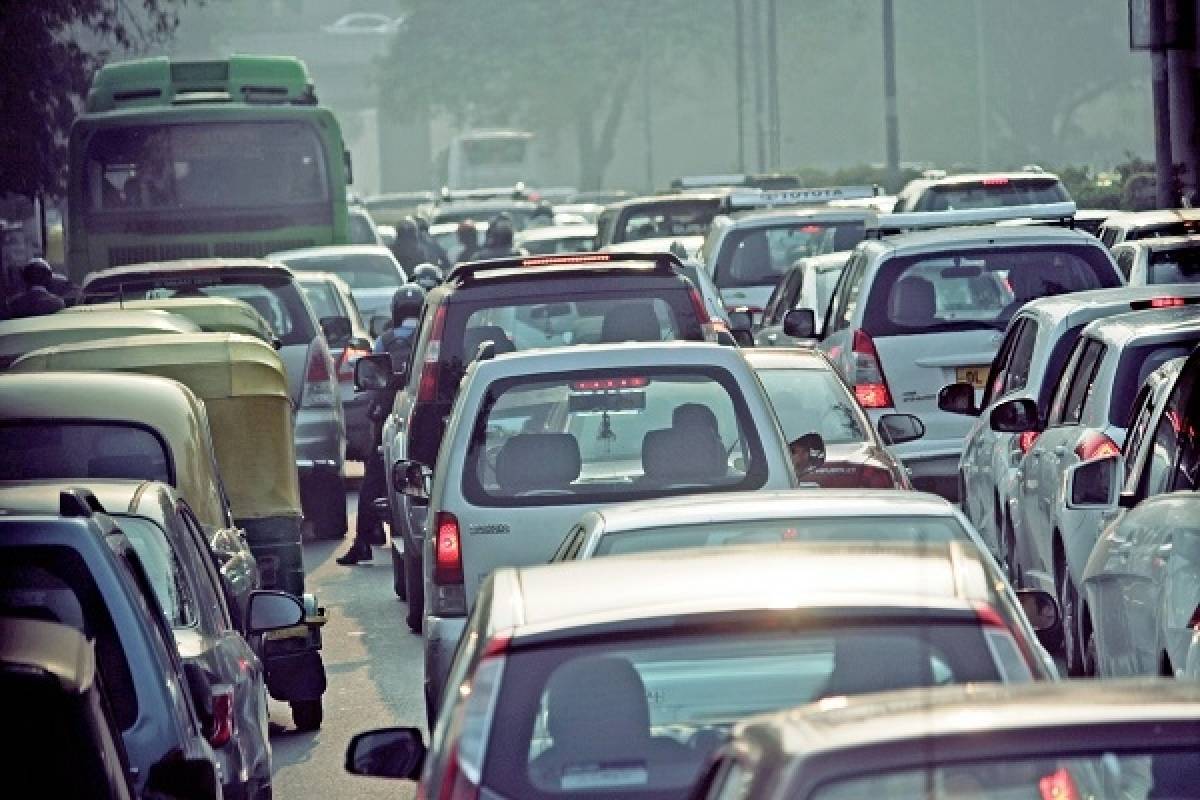 Σε ισχύ ο ευρωπαϊκός κανονισμός για καθαρότερα και ασφαλέστερα αυτοκίνητα