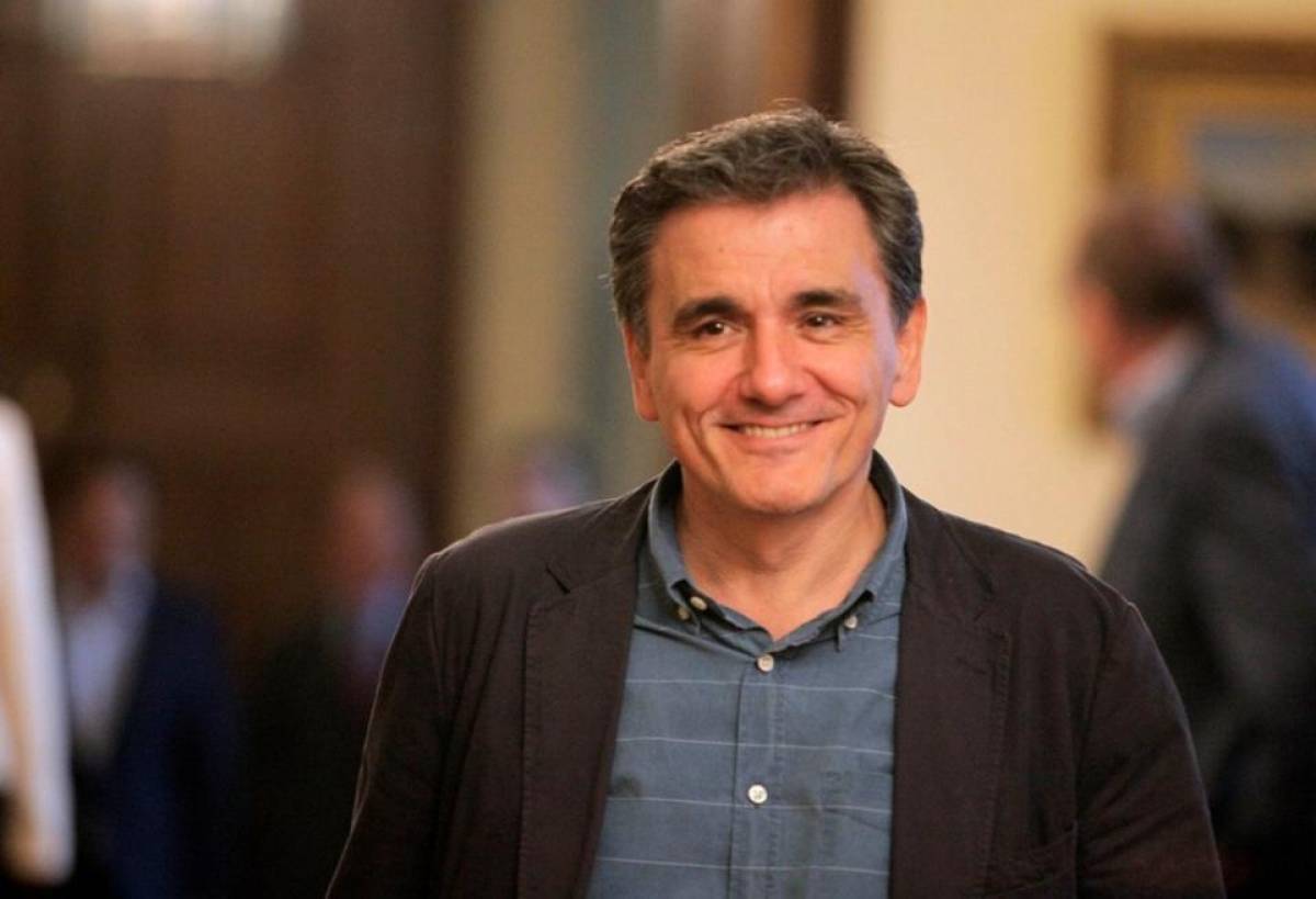 Τσακαλώτος: Εμείς μιλάμε με αριθμούς, η ΝΔ με εκθέσεις ιδεών