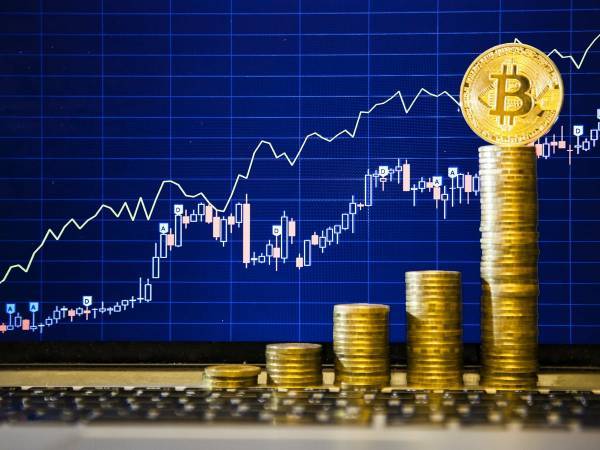 Ανακάμπτει η αγορά κρυπτονομισμάτων- Κοντά στα $43.000 το Bitcoin
