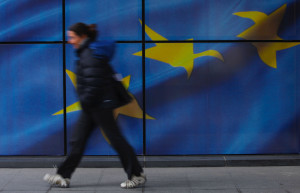 Ευρωβαρόμετρο: Το 56% υπέρ της αντίδρασης της Ε.Ε. στο Ουκρανικό