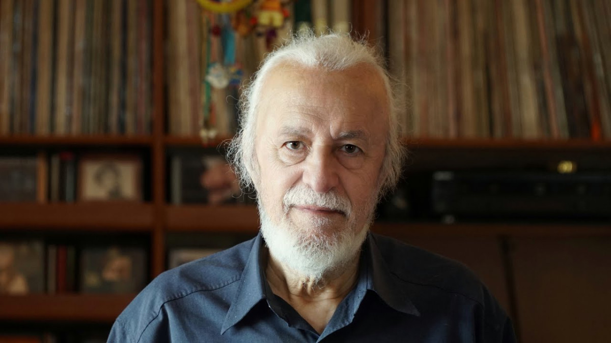 Κηδεία Νότη Μαυρουδή: Χρήματα για μουσικά όργανα αντί στεφάνων