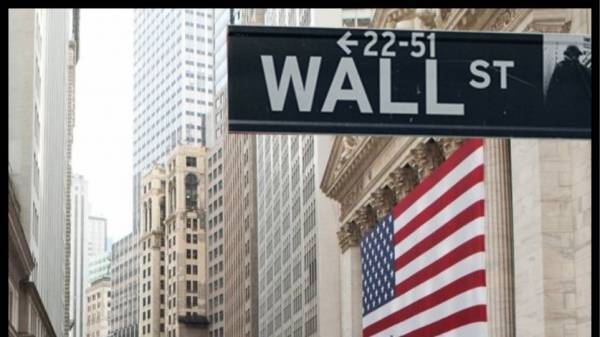 Ήπια πτωτικά η Wall Street στο φίνις του 2019