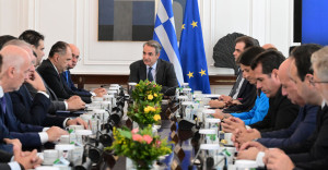 Μητσοτάκης: Η σκέψη της κυβέρνησης βρίσκεται δίπλα στις οικογένειες των θυμάτων στα Τρίκαλα