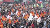 Γαλλία: Στους δρόμους 1,3 εκατ. διαδηλωτές στις κινητοποιήσεις