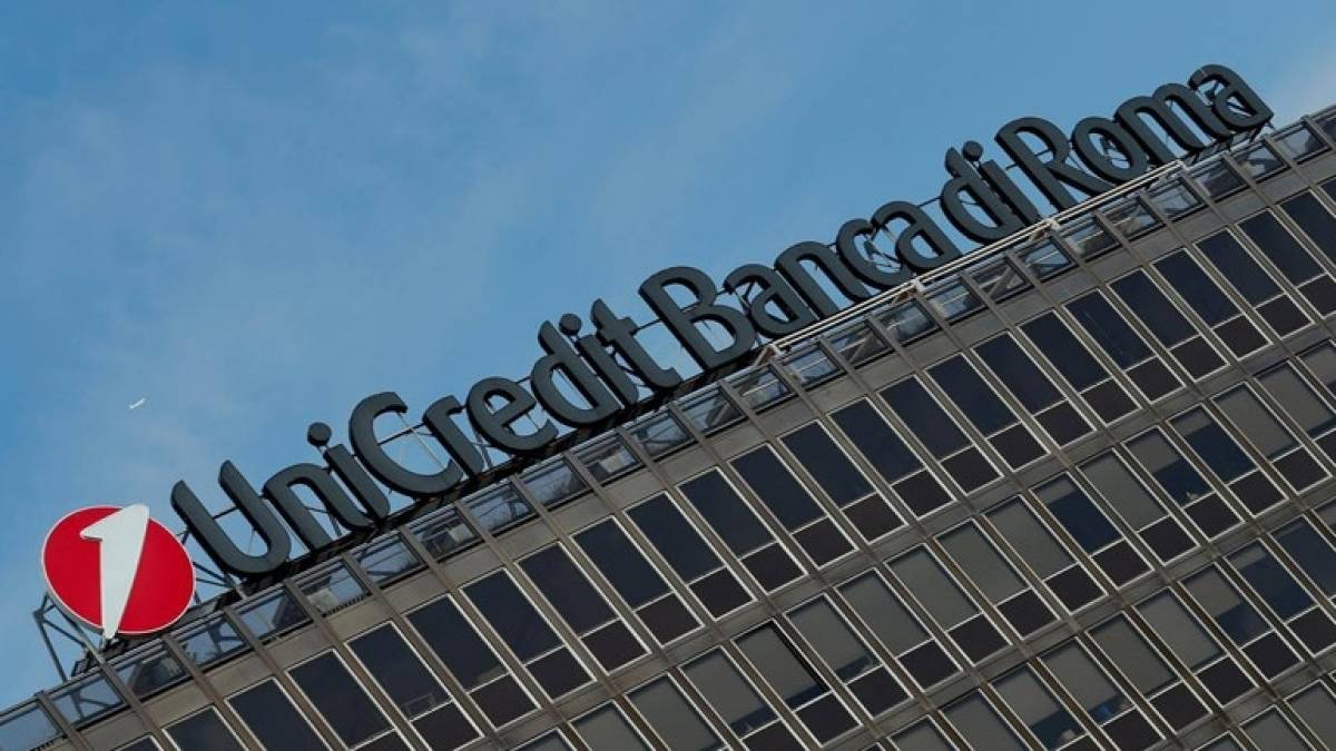 UniCredit: Ζημιές 2,71 δισ. ευρώ στο α' τρίμηνο