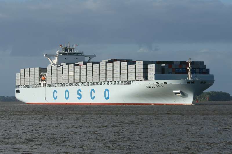 Ρίχνει δίκτυα στην ελληνική αγορά η Cosco