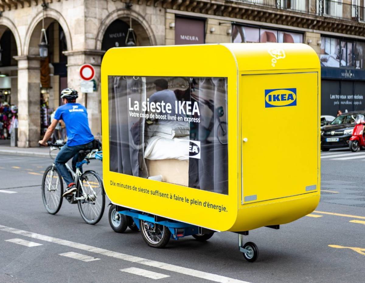 Sleeping pods: Η ΙΚΕΑ Γαλλίας λανσάρει κινούμενα… δωμάτια στους δρόμους του Παρισιού