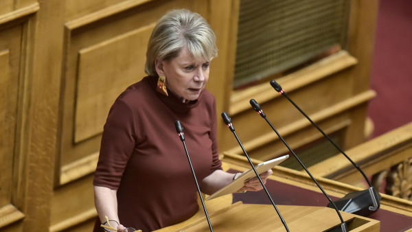 «Επανέρχεται» η Ακρίτα: Η επίθεση είναι πολιτική ή προσωπική; Αποφασίστε
