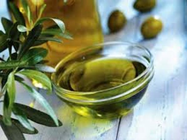 Κρητικό Eλαιόλαδο: Παραμένει στα "αζήτητα", λόγω...Ισπανίας