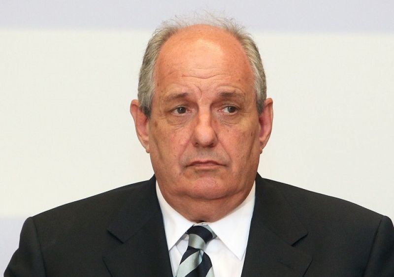 Τ.Κουίκ: Δεν συζητάμε λύση εκτός ευρωζώνης