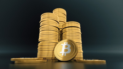 Παραμένουν στα «πράσινα» τα κρυπτονομίσματα- Ενισχύεται το Bitcoin