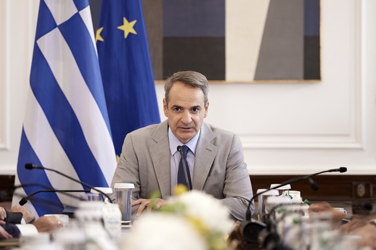 Μητσοτάκης στο Υπουργικό: Έχουμε μπροστά μας ένα δύσκολο καλοκαίρι