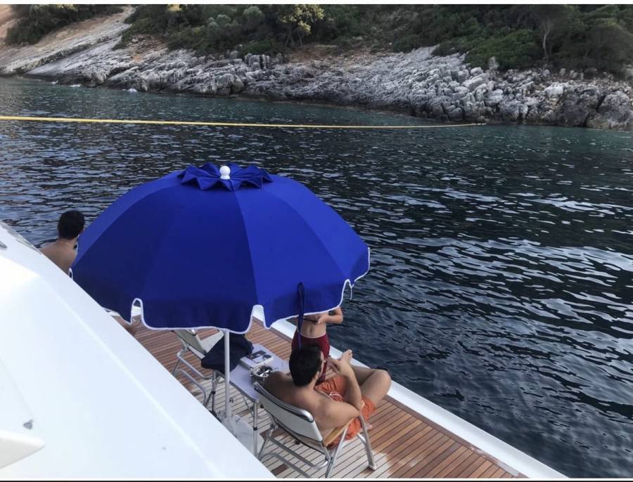 Ο Τσίπρας, το κότερο και η ανεμελιά που θα κοστίσει