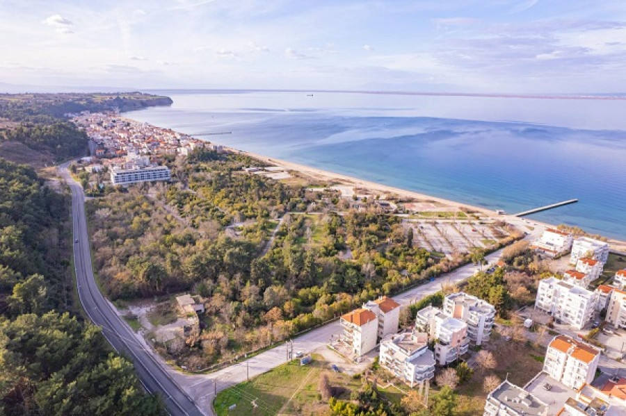 Προκηρύχθηκε διαγωνισμός για το ακίνητο «Ακτή και Camping Αγίας Τριάδας»
