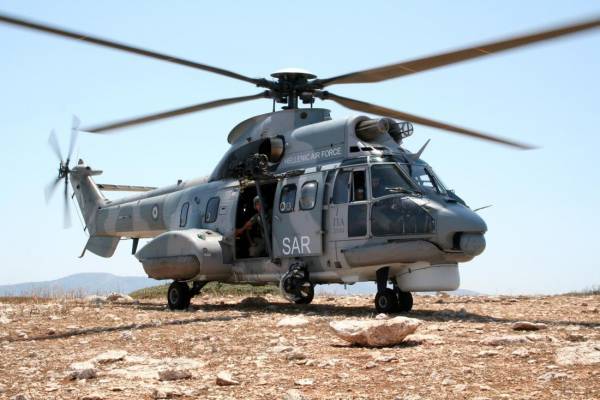Διακοπές για κυβερνητικά στελέχη με Σούπερ Πούμα, Σινούκ και C-130;