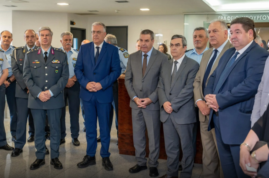 Λαλούσης: Πάντα θα τιμούμε τους αστυνομικούς που έπεσαν στο καθήκον