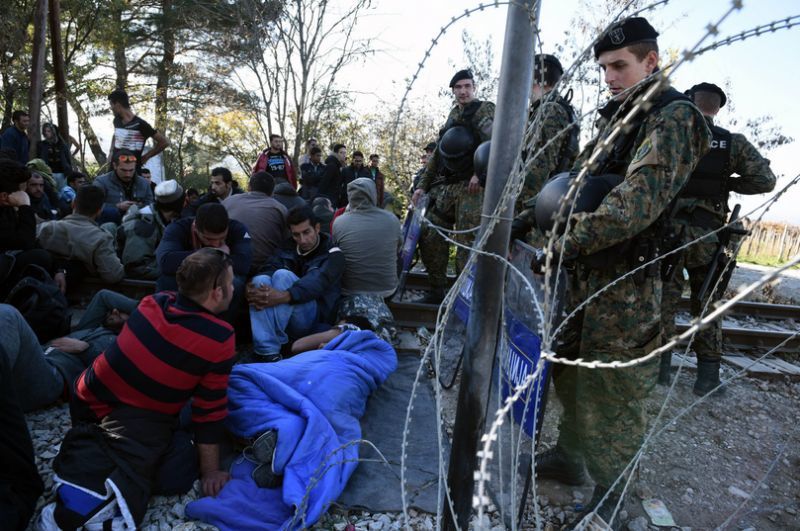 Προσφυγικό: Τρέχουν για δημιουργία νέων κέντρων και αποσυμφόρηση Πειραιά-Ειδομένης